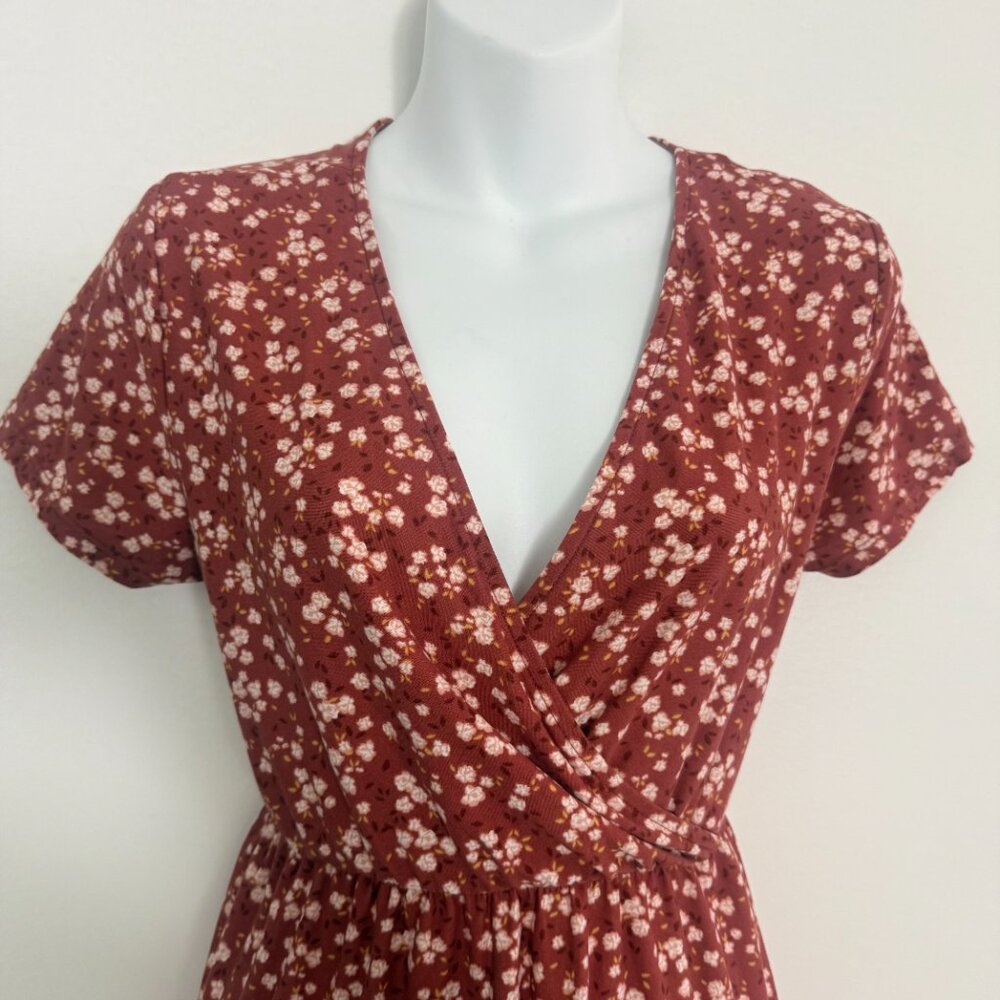 No Boundaries Rust Floral Wrap Dress | Flowy | Tie Back | Size L (11–13) - Picture 4 of 12